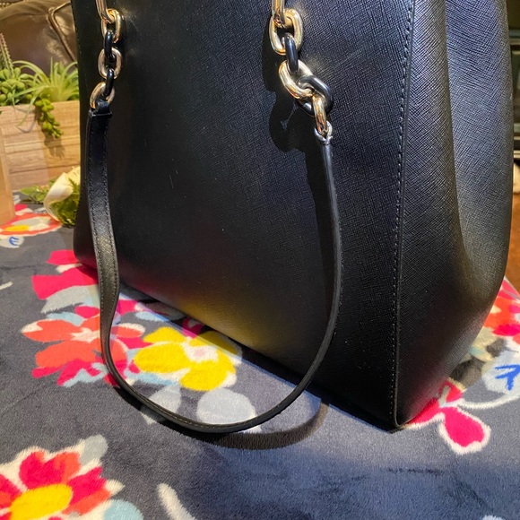 Mk purse - Picture 1 of 6